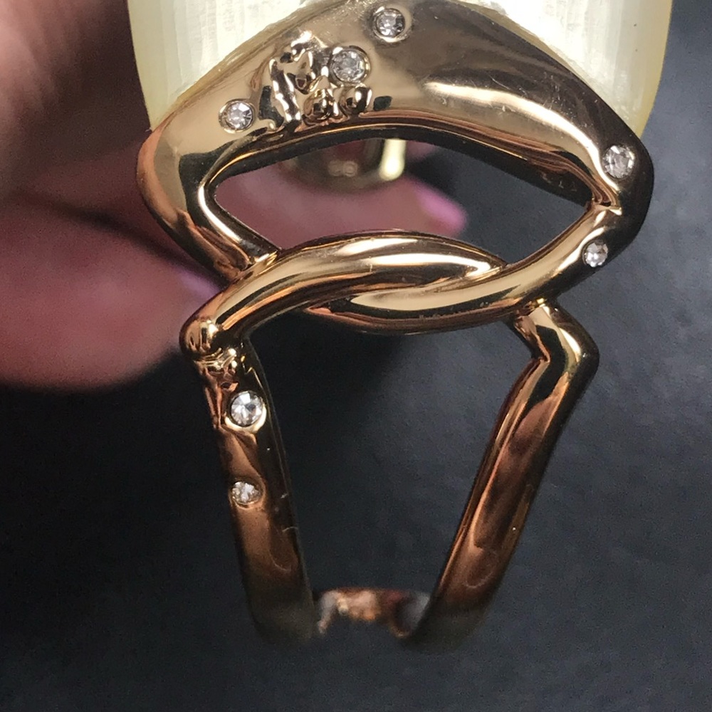 Alexis Bittar Gold and Cream Sculpted Link Bracelet - Picture 4 of 8